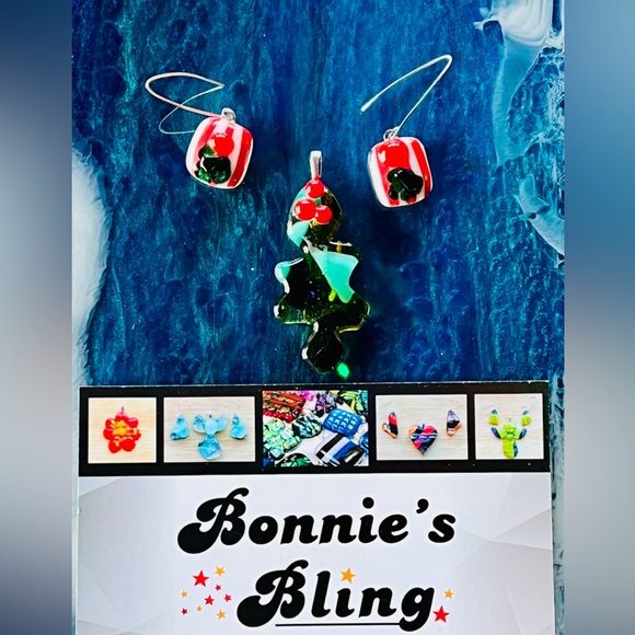 Bonnie’s Bling One Of A Kind Fused Glass Jewelry and Accessories to Wear. - Picture 2 of 15